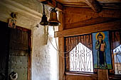 Novgorod - chiesa dedicata ai Santi Boris e Gleb, dettaglio dell'ingresso.